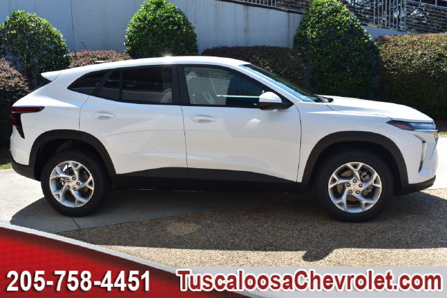 New 2026 Chevrolet Trax LS w/ LS Convenience Package FWD image 10