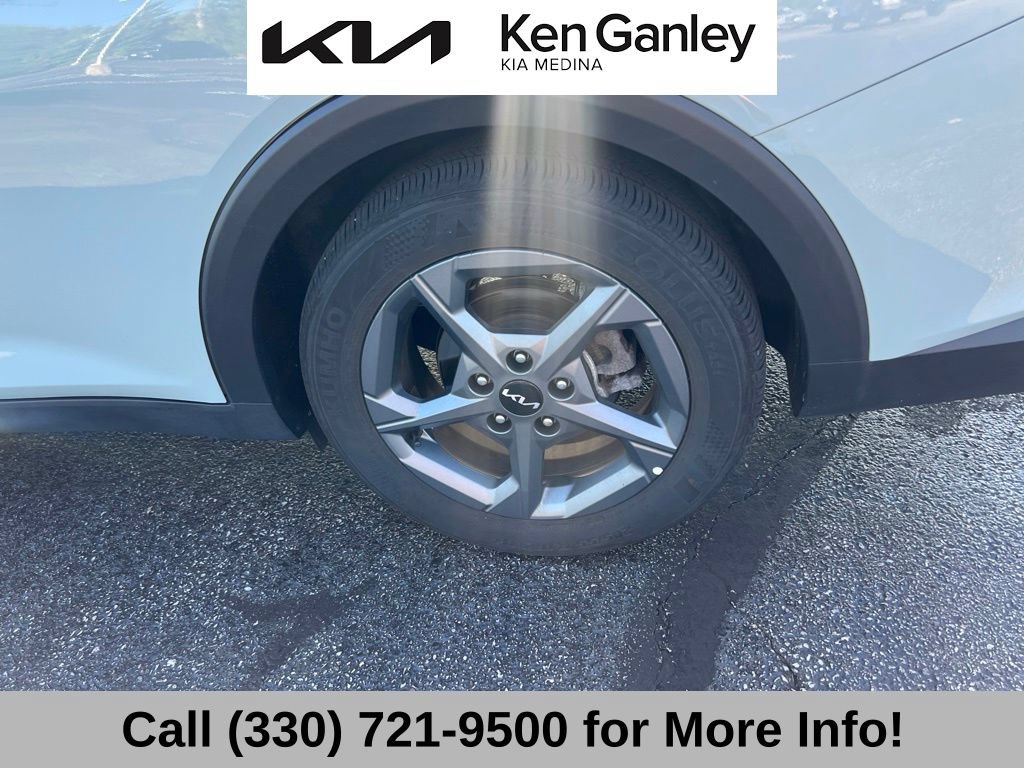 Certified 2025 Kia K4 FWD image 24