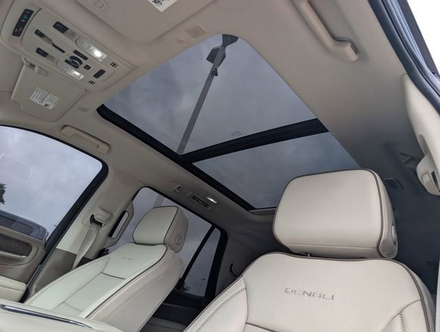 Certified 2024 GMC Yukon Denali AWD/4WD image 25