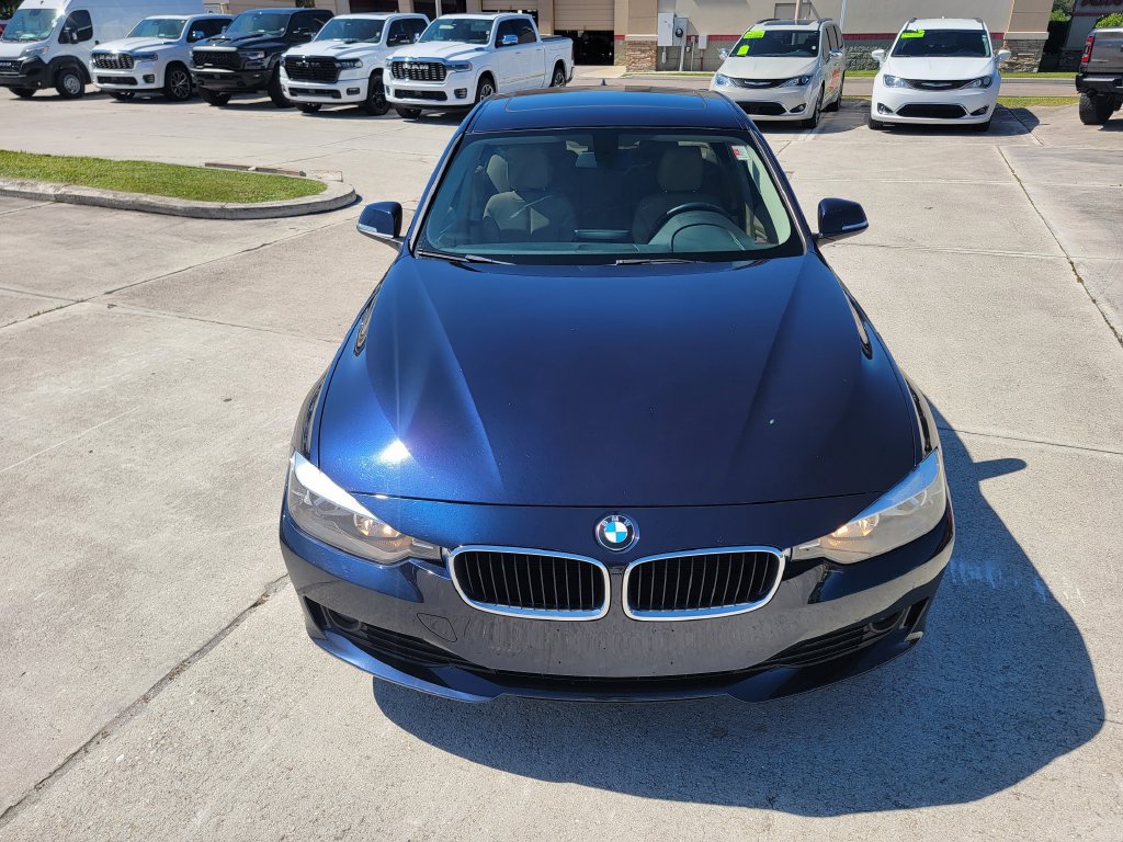 Used 2014 BMW 320i xDrive Sedan AWD/4WD image 8
