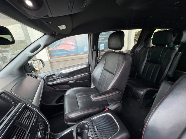 Used 2019 Dodge Grand Caravan GT FWD image 14