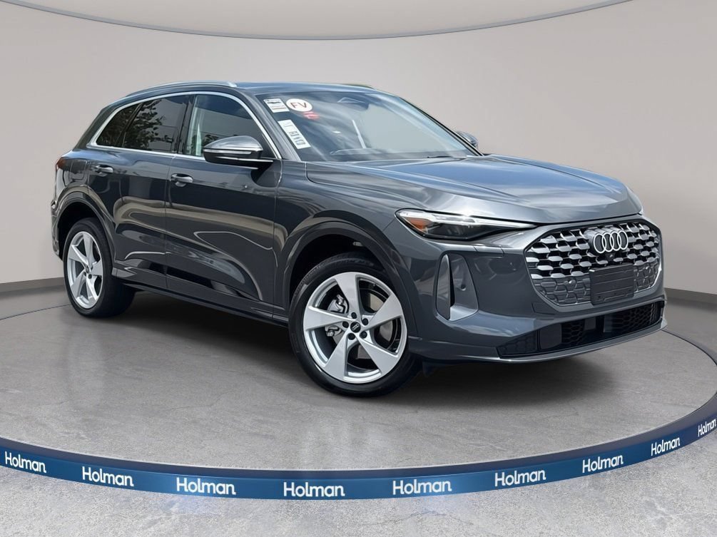 Used 2025 Audi Q5 Premium Plus w/ Premium Plus AWD/4WD image 1