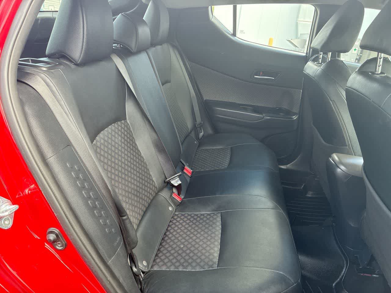 Used 2022 Toyota C-HR Limited FWD image 24