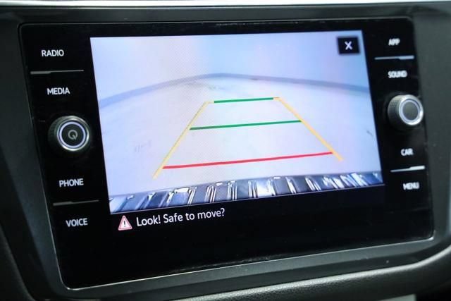Certified 2023 Volkswagen Tiguan SE FWD image 15