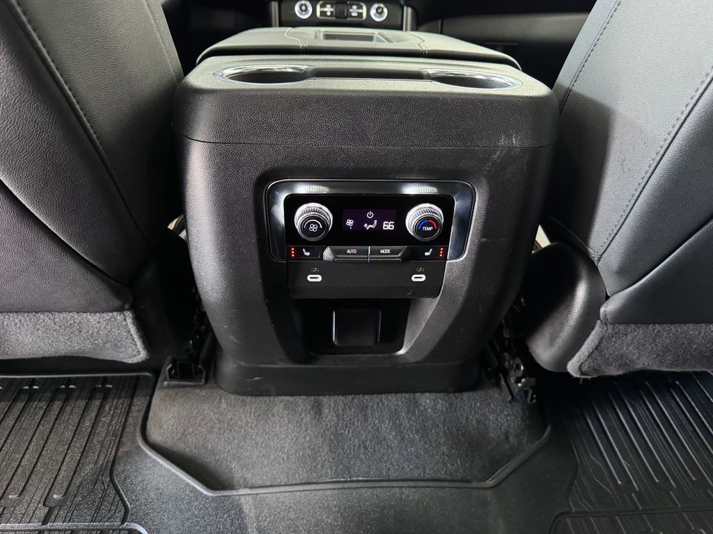 Used 2024 GMC Yukon AT4 w/ Max Trailering Package AWD/4WD image 31