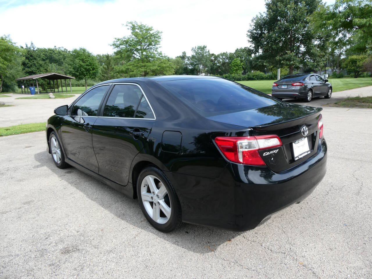 Used 2012 Toyota Camry SE FWD image 7