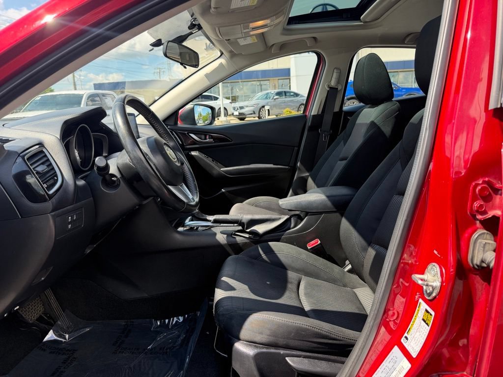 Used 2016 MAZDA MAZDA3 i Touring FWD image 10