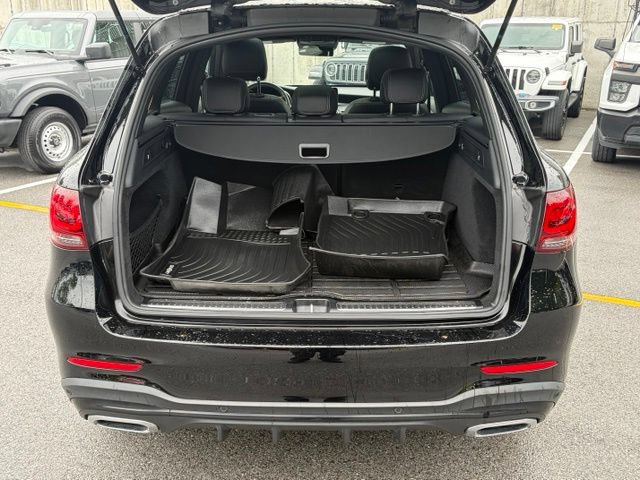 Used 2021 Mercedes-Benz GLC 300 4MATIC w/ AMG Line image 7