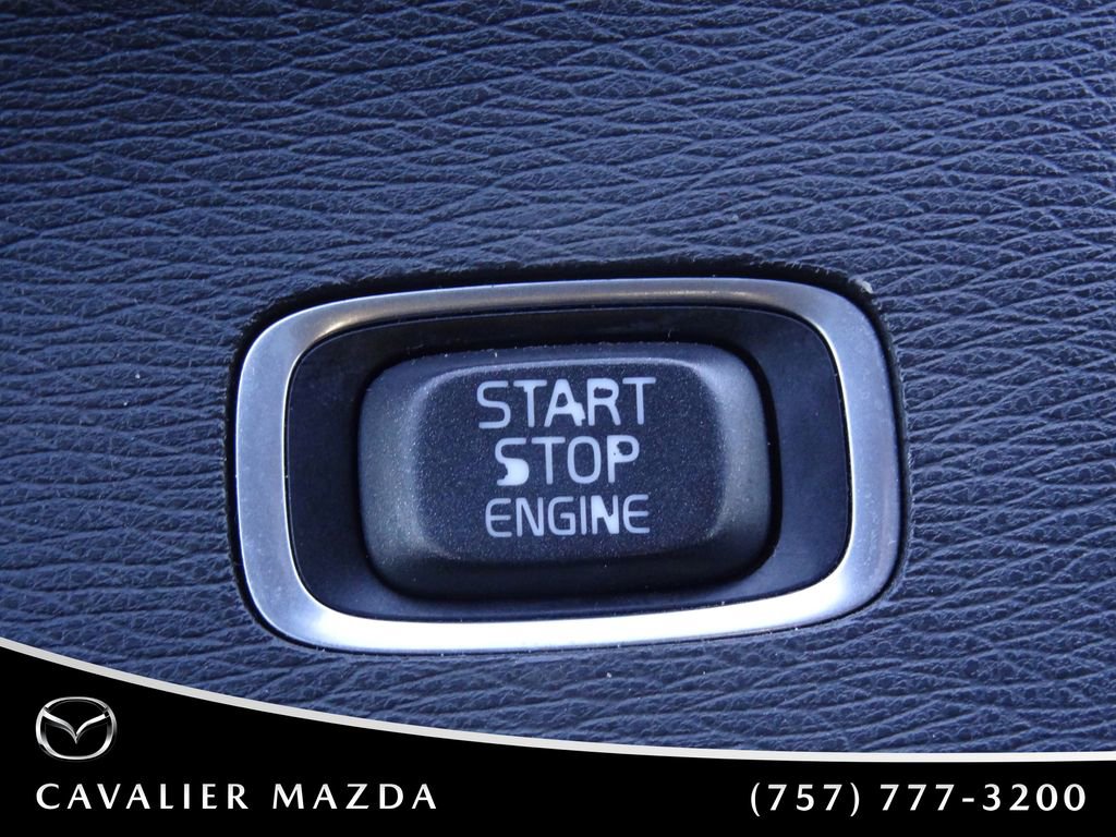 Used 2015 Volvo V60 T5 Premier image 24