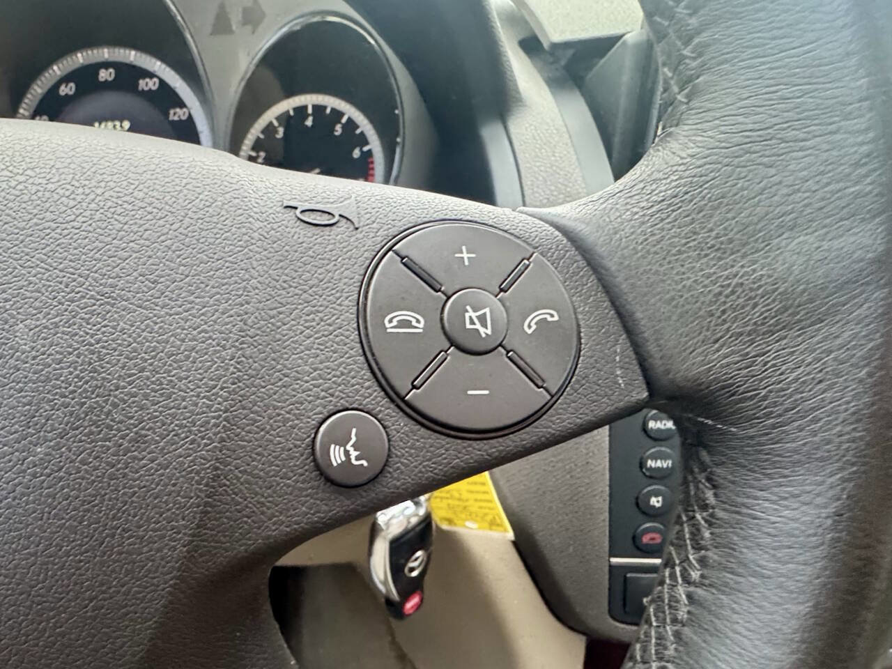 Used 2009 Mercedes-Benz C 300 4MATIC Sedan image 18