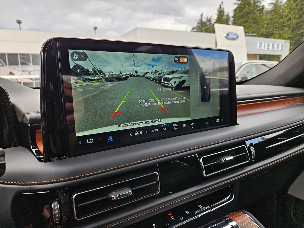 New 2026 Lincoln Aviator Black Label w/ Jet Appearance Package AWD/4WD image 29