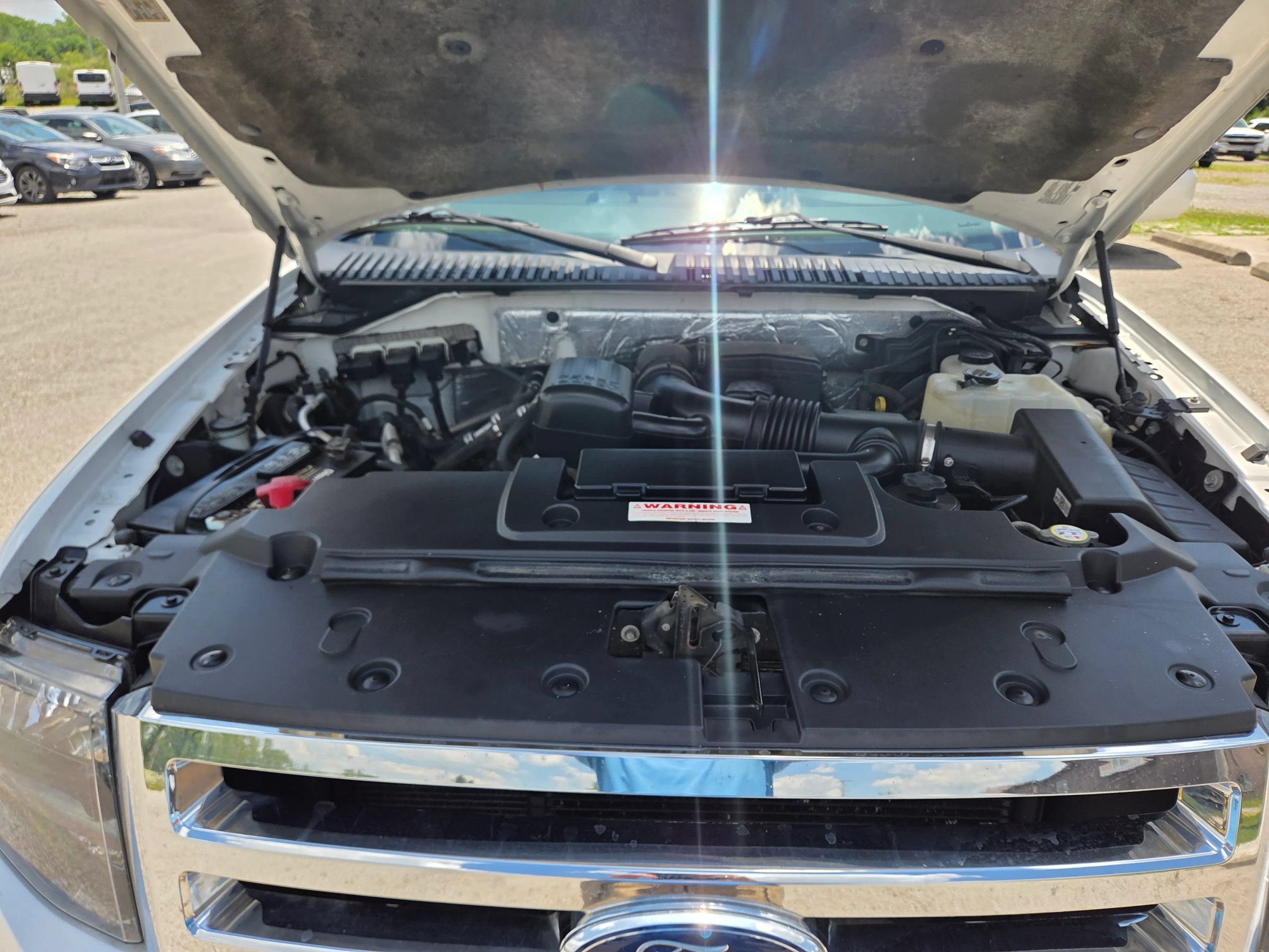 Used 2013 Ford Expedition Limited AWD/4WD image 24
