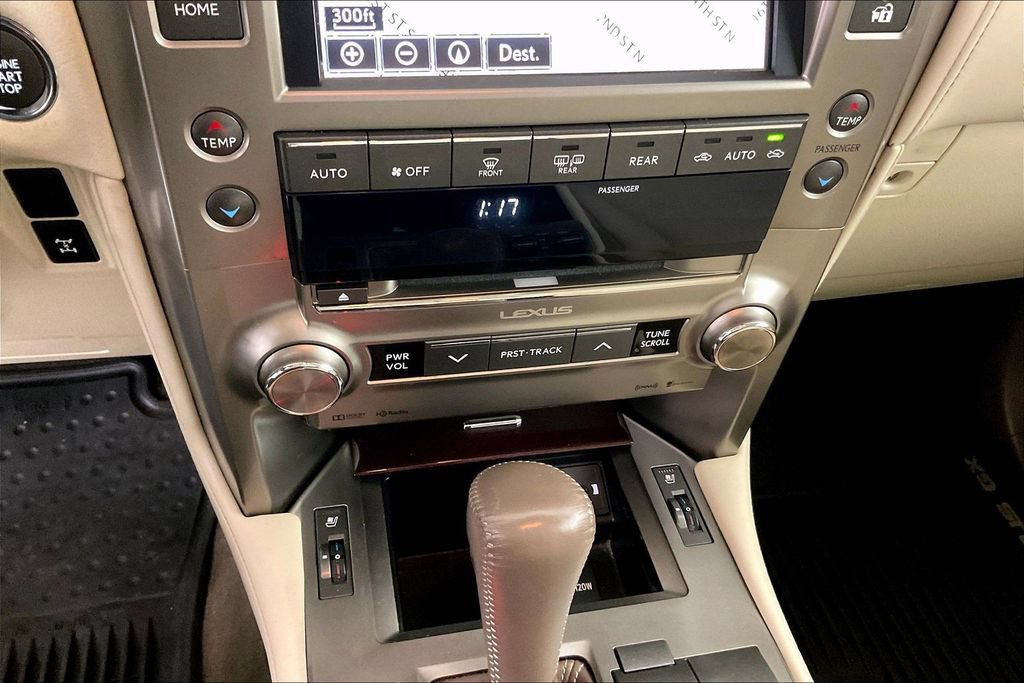 Used 2015 Lexus GX 460 w/ Premium Package AWD/4WD image 16
