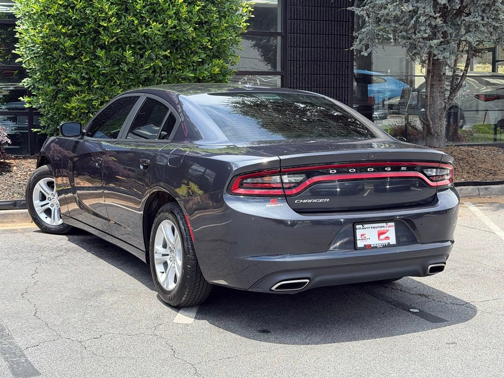Used 2019 Dodge Charger SXT RWD image 18