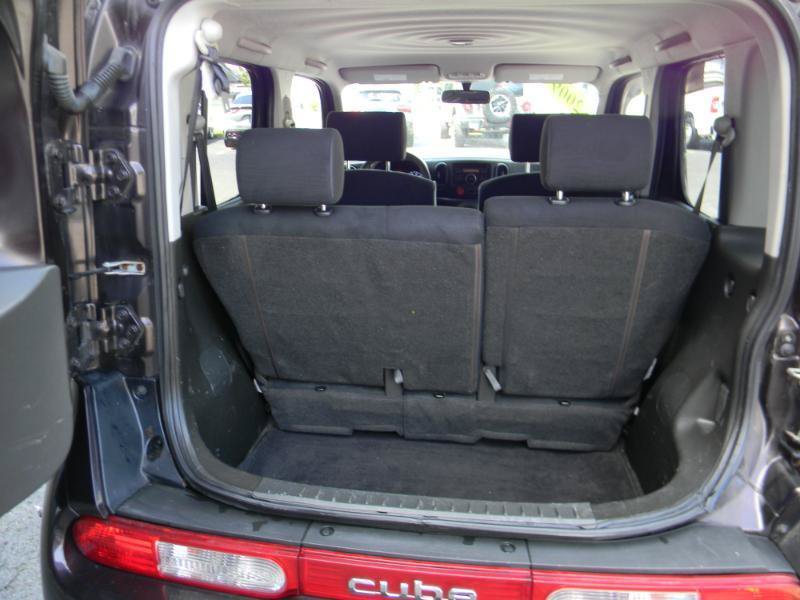 Used 2009 Nissan Cube 1.8 S w/ Interior Designer Pkg FWD image 14