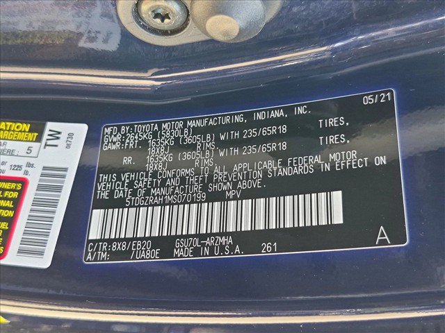 Used 2021 Toyota Highlander XLE FWD image 25
