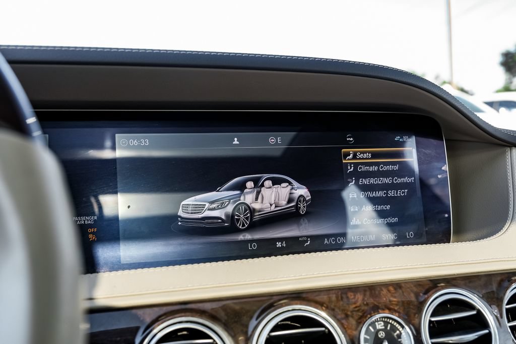 Used 2019 Mercedes-Benz S 560 Sedan image 34