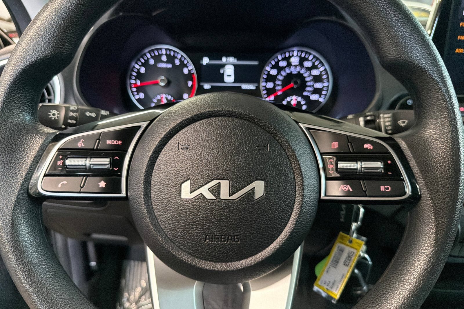 Used 2024 Kia Forte LXS FWD image 22