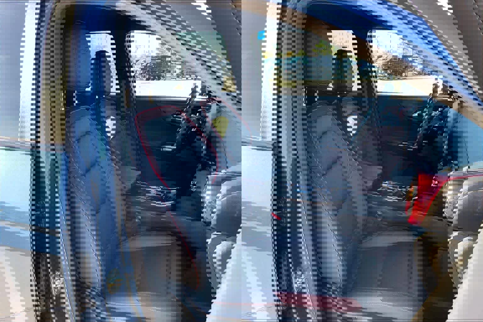 Certified 2025 Chevrolet Equinox RS image 9