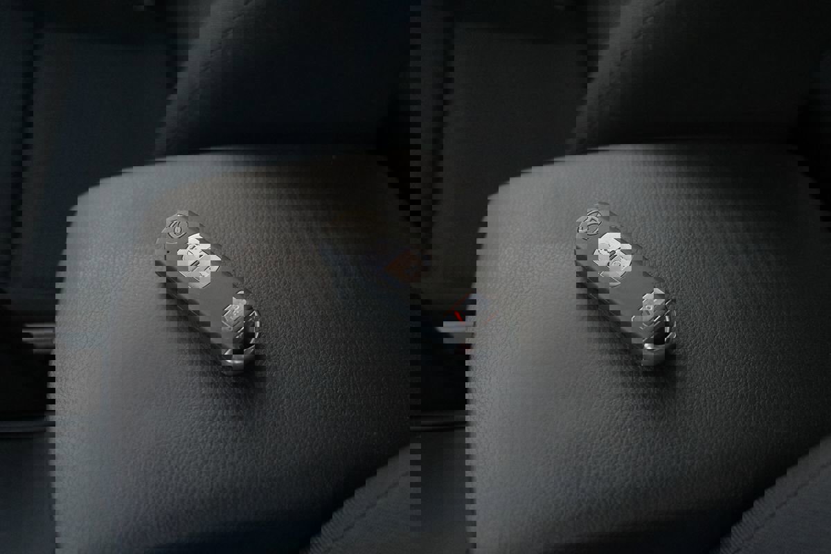 Used 2013 MAZDA MAZDA3 i Touring image 10