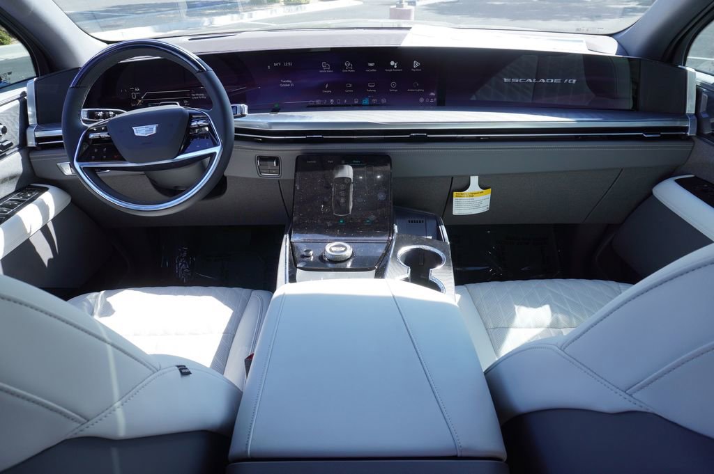 New 2026 Cadillac Escalade IQ Luxury 1 image 11