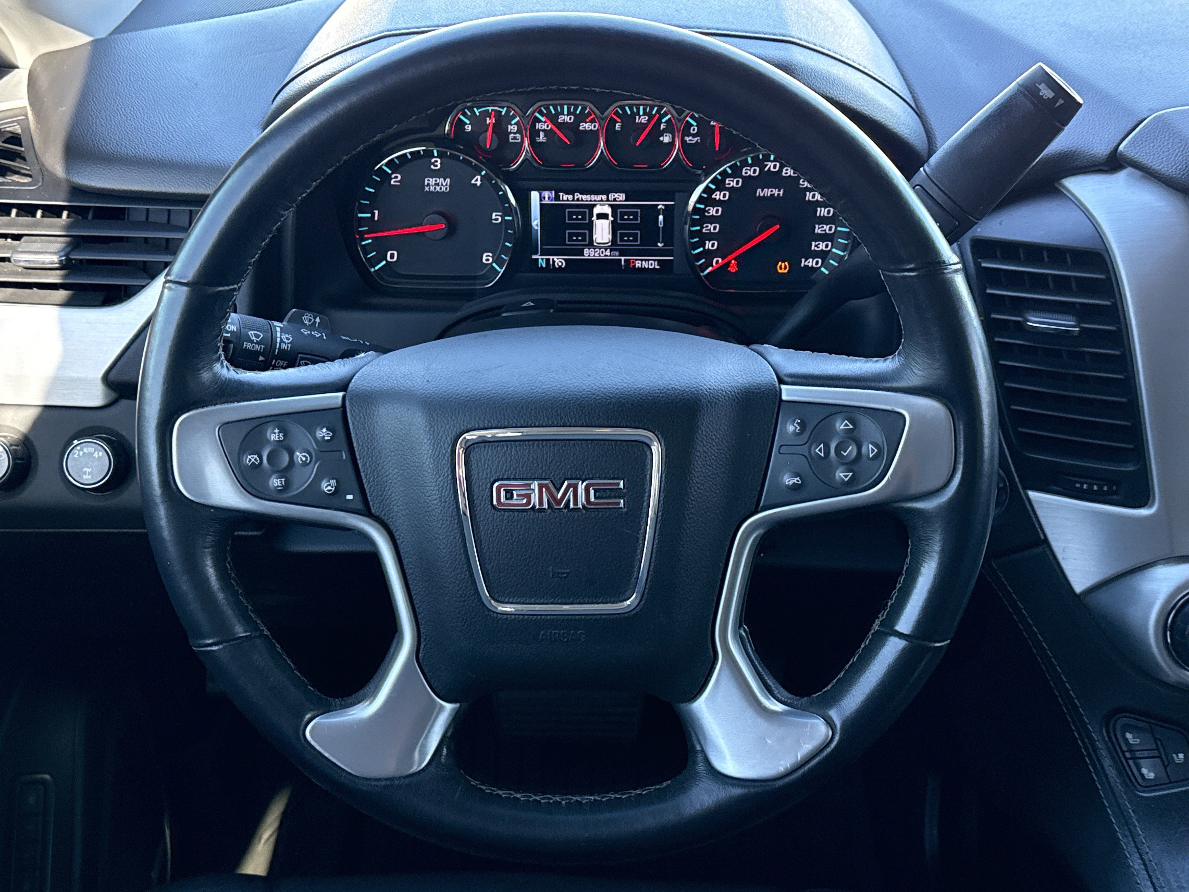 Used 2019 GMC Yukon SLT w/ Premium Edition image 18