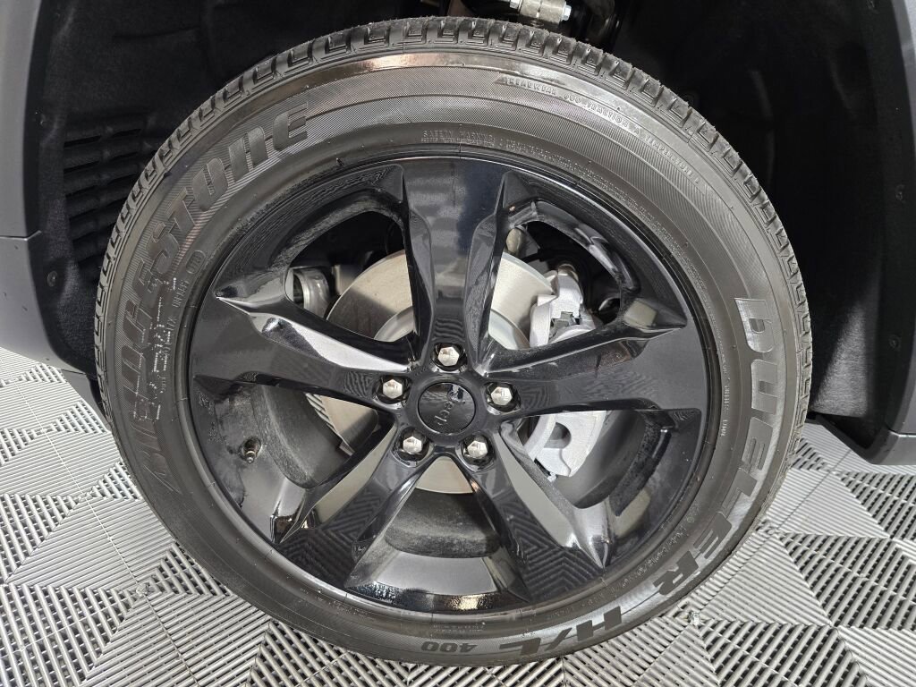 New 2025 Jeep Grand Cherokee Altitude image 10