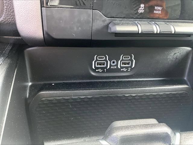 Used 2024 RAM 1500 Big Horn AWD/4WD image 27