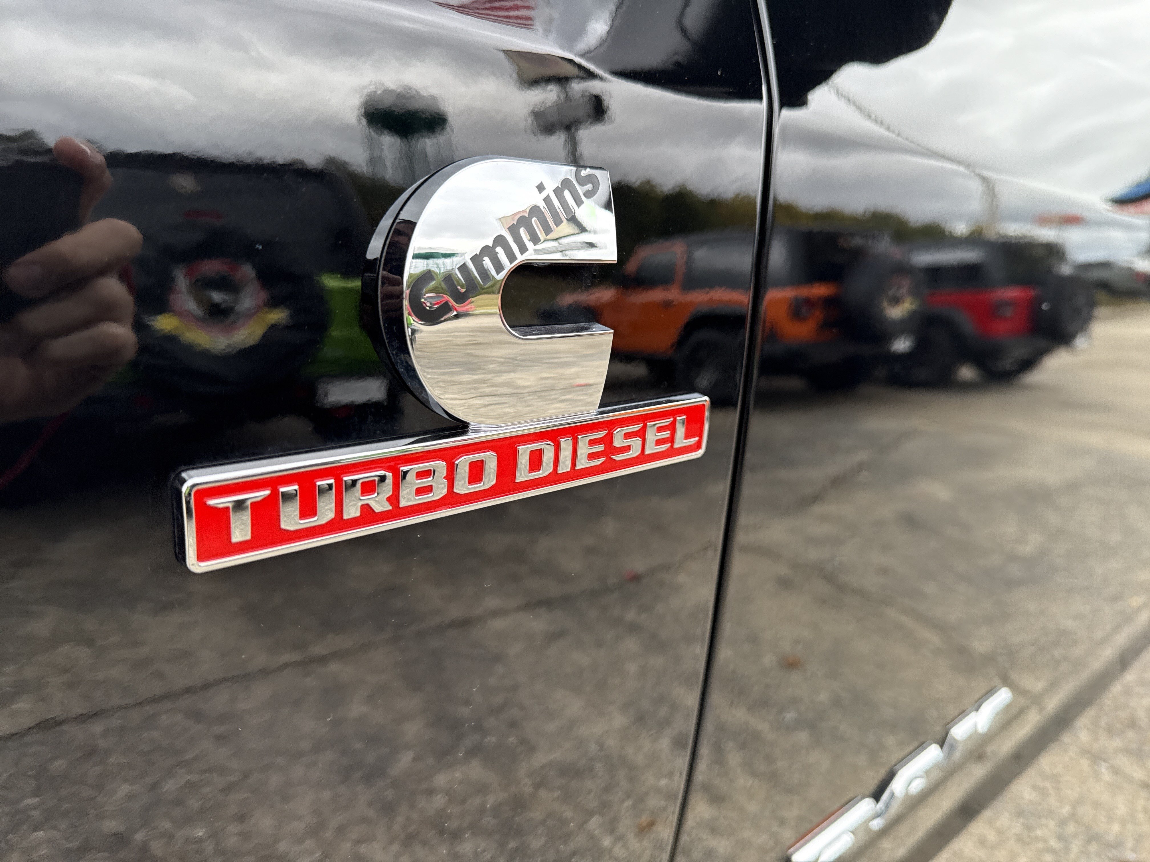 New 2025 RAM 2500 Laramie w/ Towing Technology Group AWD/4WD image 12