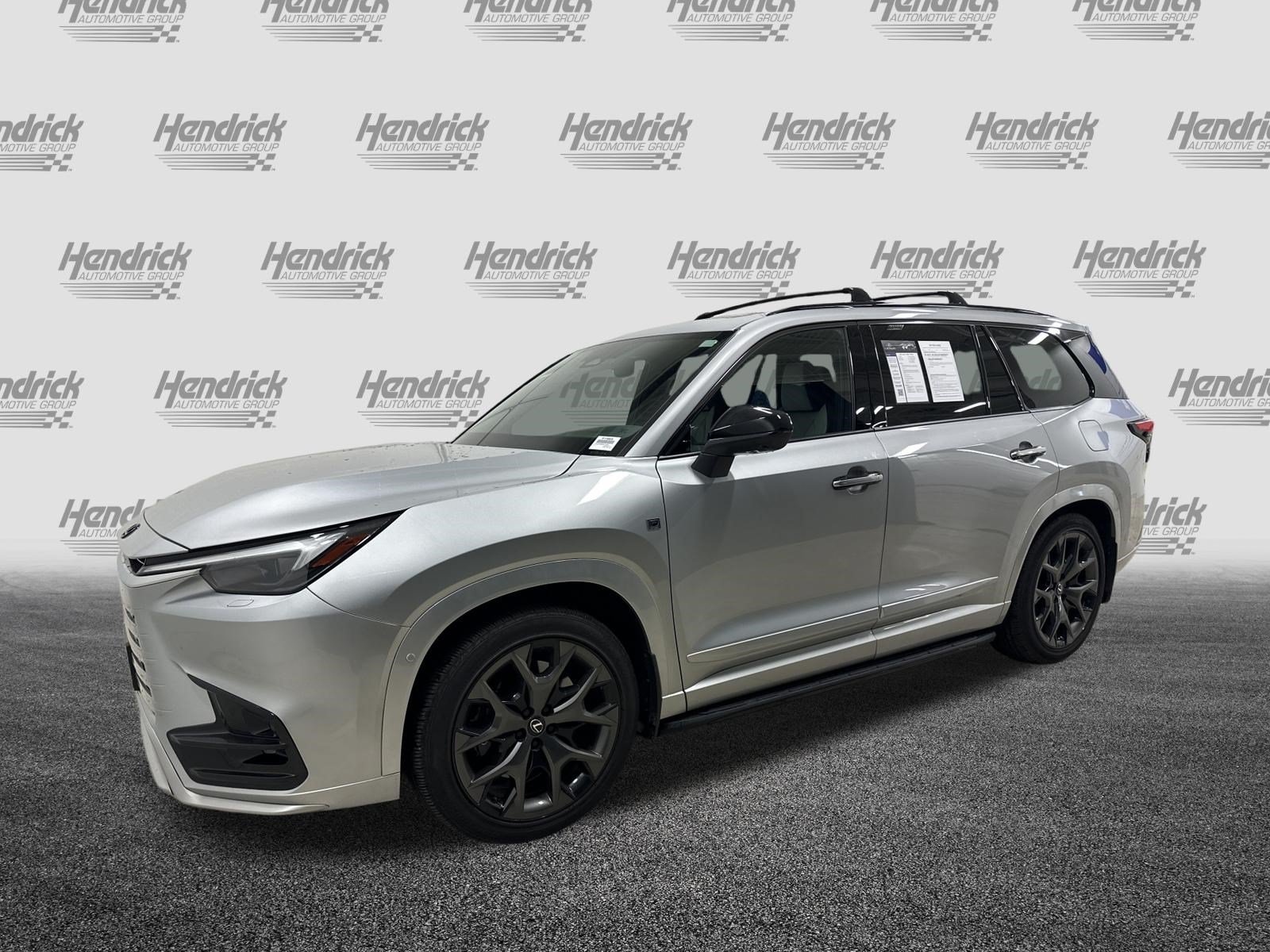 Certified 2025 Lexus TX 500h AWD image 5