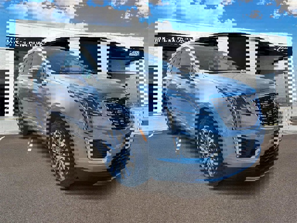 Certified 2025 Cadillac XT5 Premium Luxury image 2