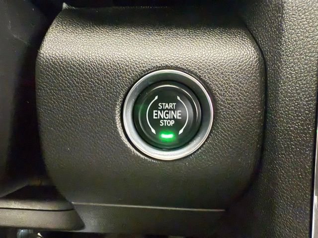 Used 2025 GMC Acadia Elevation image 40