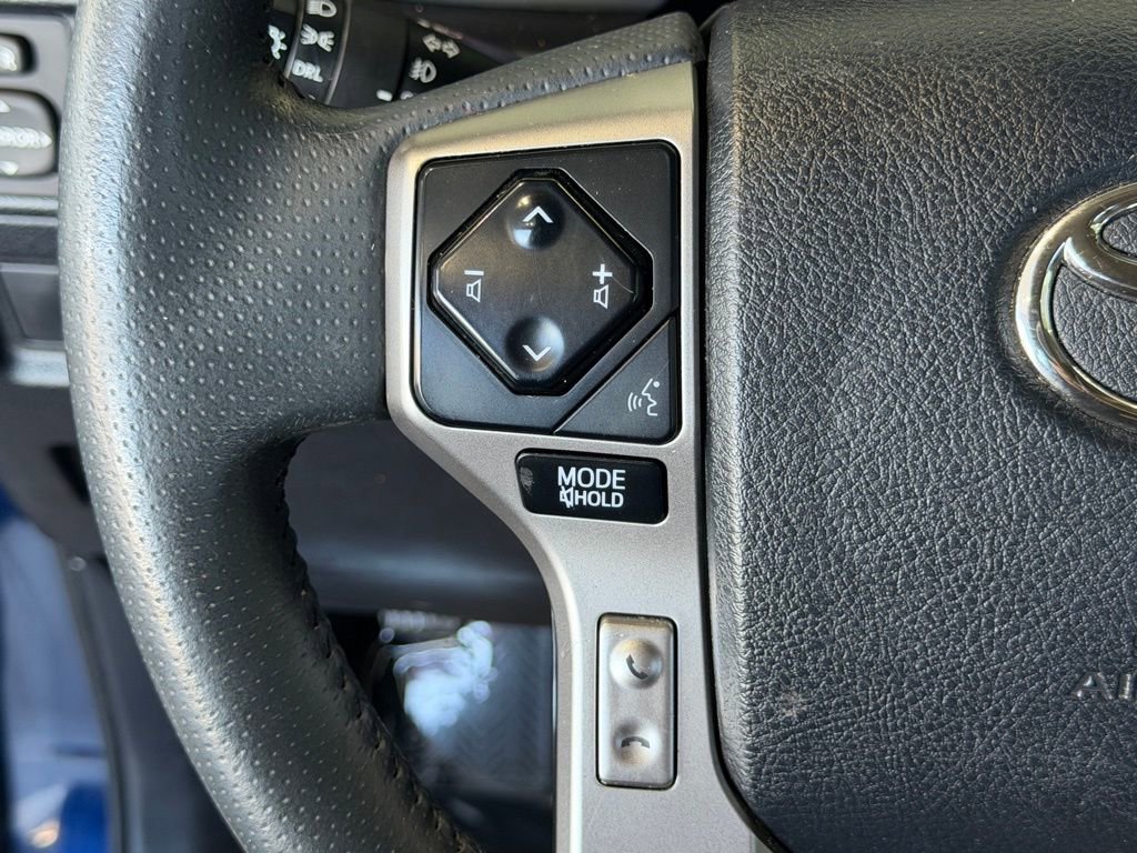 Used 2022 Toyota 4Runner SR5 Premium w/ Moonroof Package RWD image 25