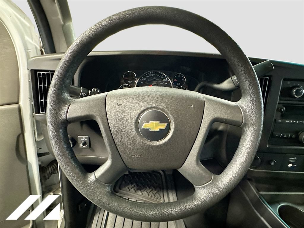 Used 2019 Chevrolet Express 2500 Extended RWD image 10