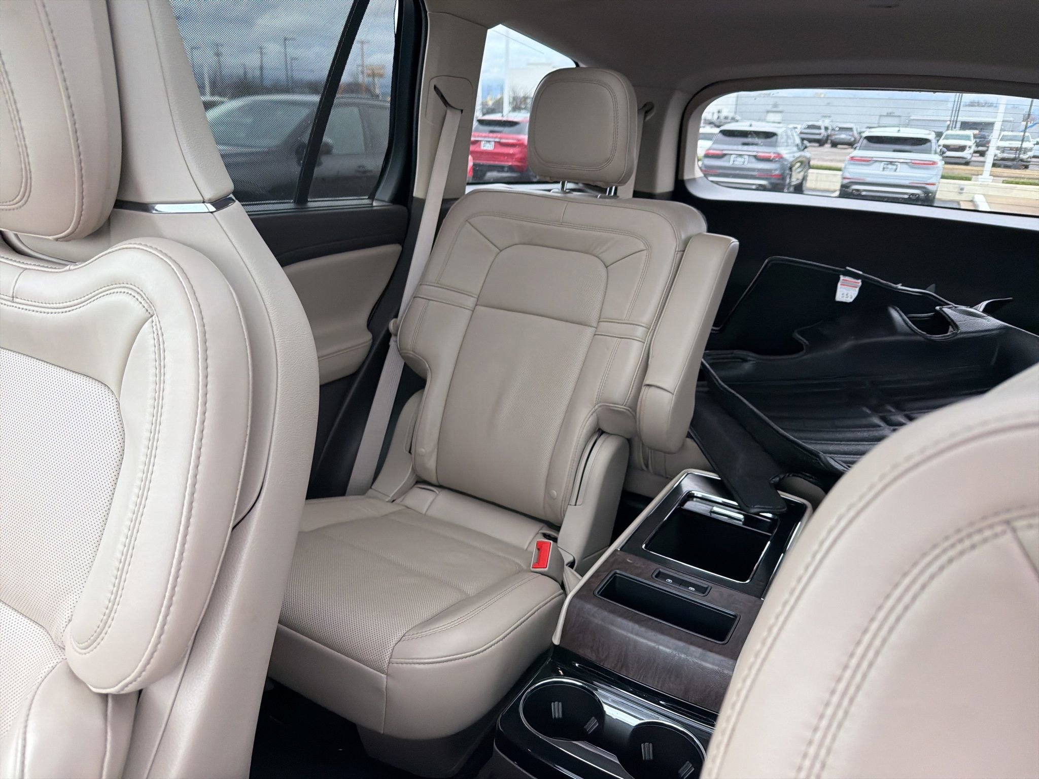 Used 2021 Lincoln Aviator Reserve w/ Equipment Group 202A image 13