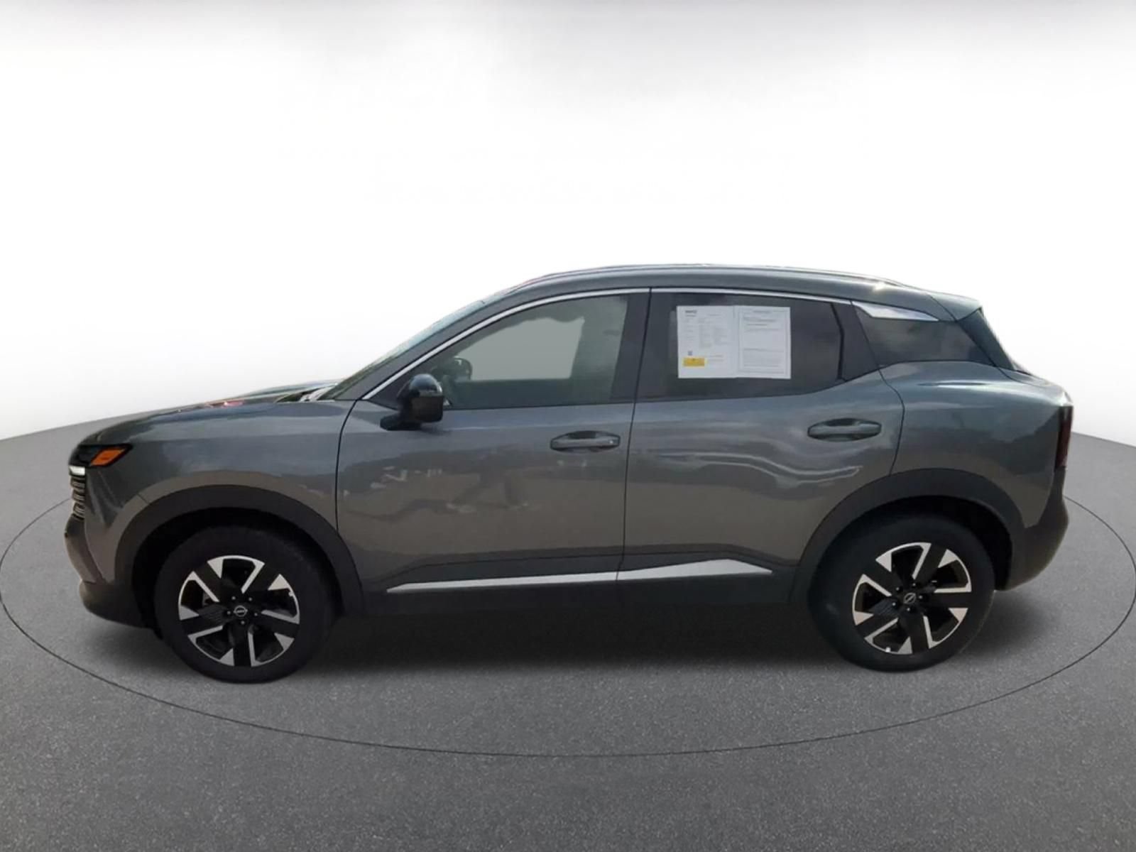 Used 2026 Nissan Kicks SV w/ Cold Weather Package AWD/4WD image 8