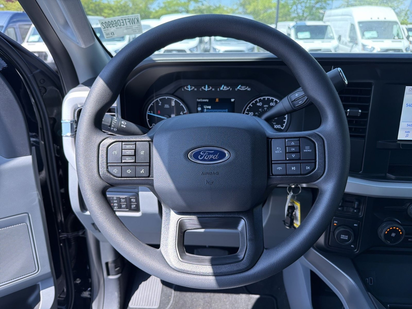 New 2026 Ford F350 XLT w/ 360-Degree Camera Package AWD/4WD image 27