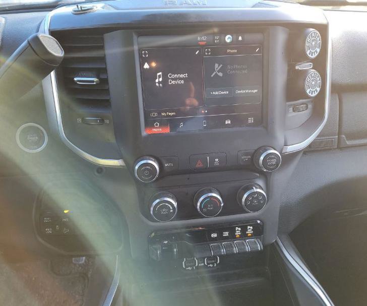 Used 2024 RAM 2500 Big Horn w/ Off Road Package AWD/4WD image 3