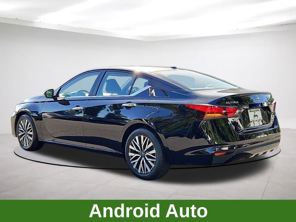 Used 2024 Nissan Altima 2.5 SV image 5