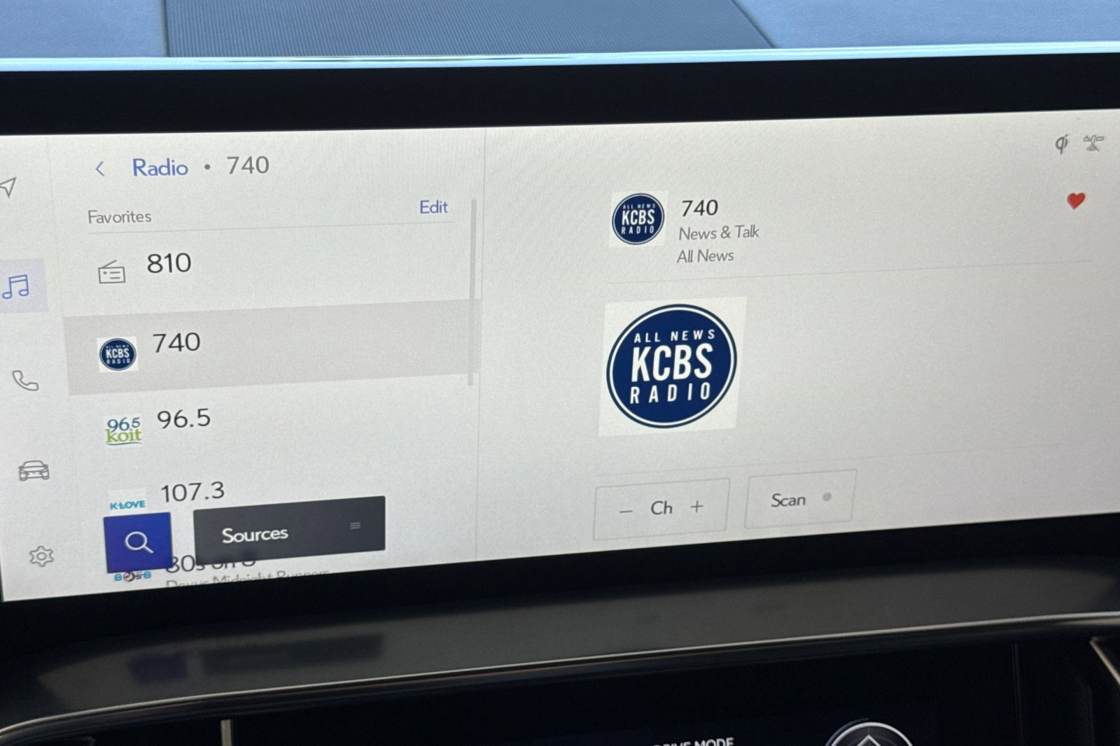 Used 2026 Lexus LX 700h Overtrail image 23