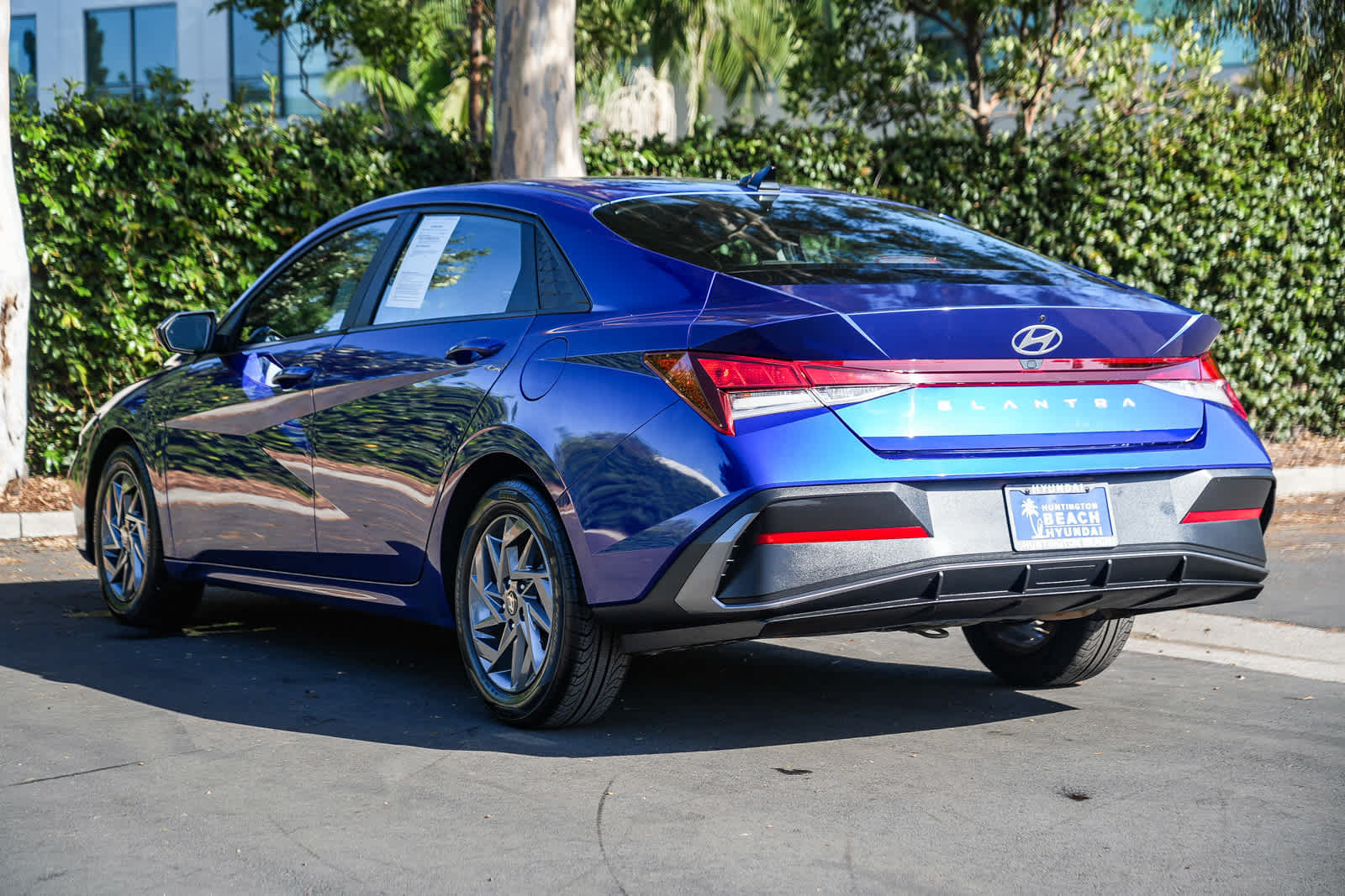 Certified 2024 Hyundai Elantra SEL FWD image 7