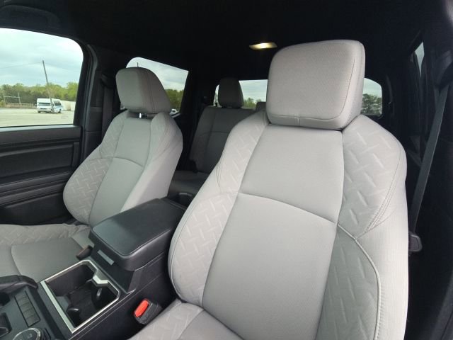Used 2025 Toyota Tacoma SR5 AWD/4WD image 22