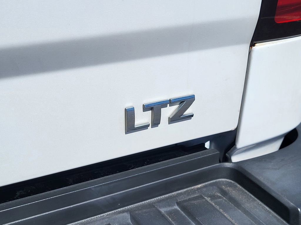 Used 2019 Chevrolet Silverado 3500 LTZ w/ Duramax Plus Package AWD/4WD image 9