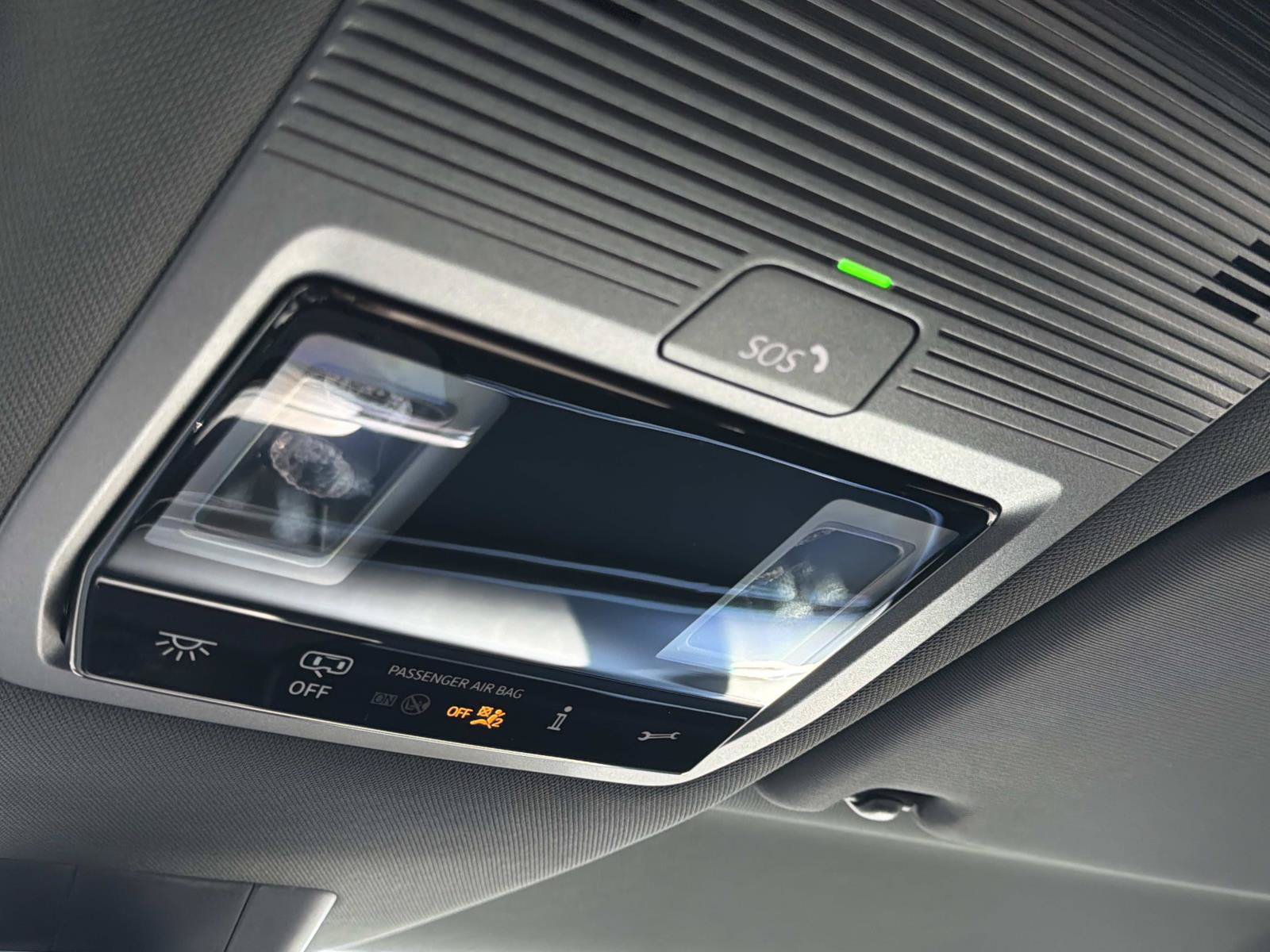 Certified 2025 Volkswagen ID. Buzz Pro S Plus RWD image 28
