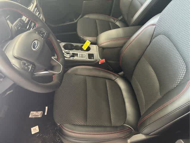New 2025 Ford Escape ST-Line w/ Tech Pack #1 image 31