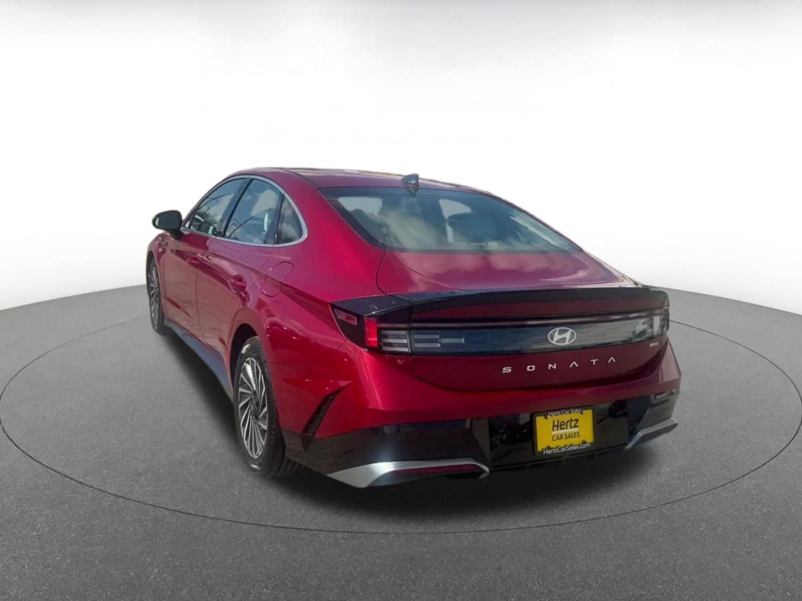 Used 2025 Hyundai Sonata SEL FWD image 11