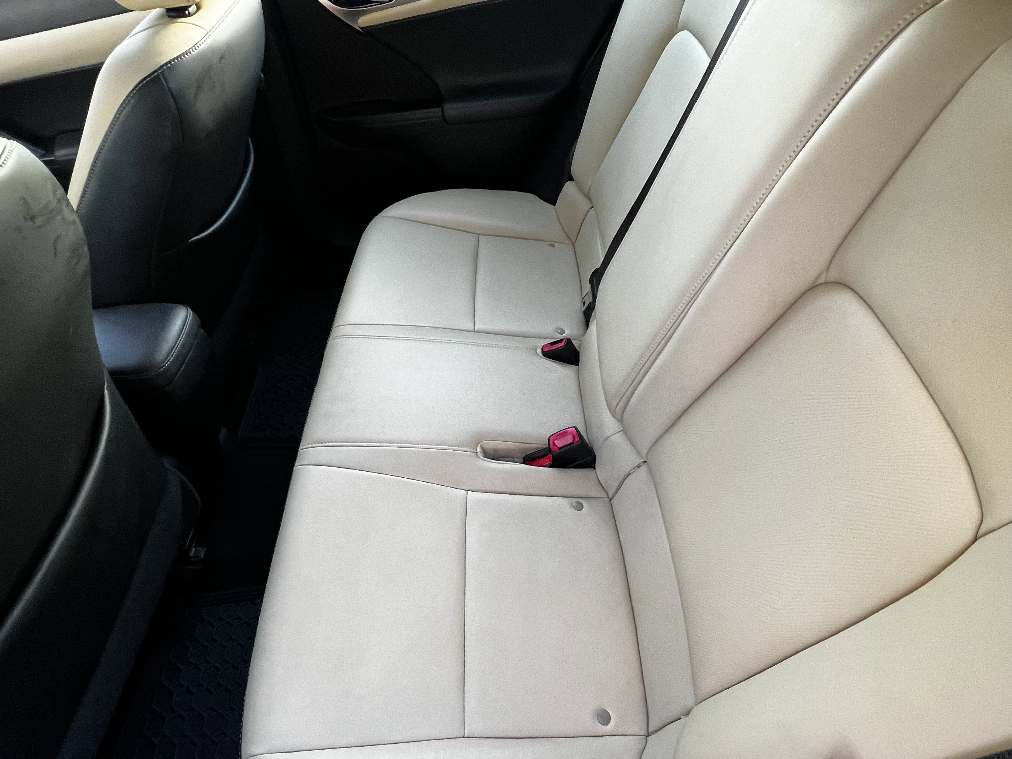 Used 2015 Lexus CT 200h w/ Navigation Package image 32