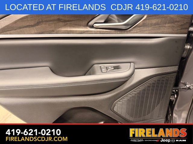 New 2026 Jeep Grand Cherokee Altitude AWD/4WD image 23