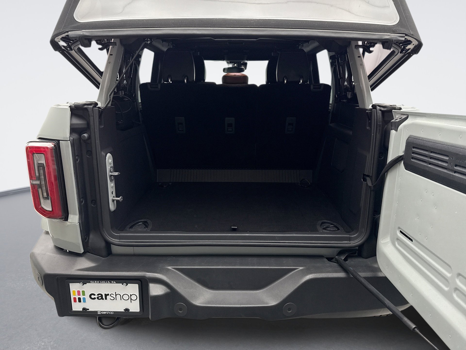 Used 2024 Ford Bronco Outer Banks image 23