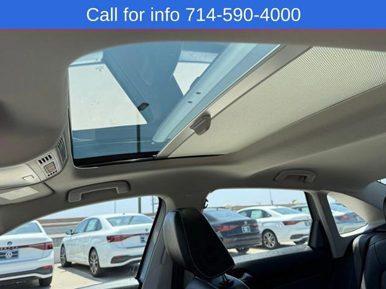 Used 2025 Volkswagen Jetta SEL FWD image 16